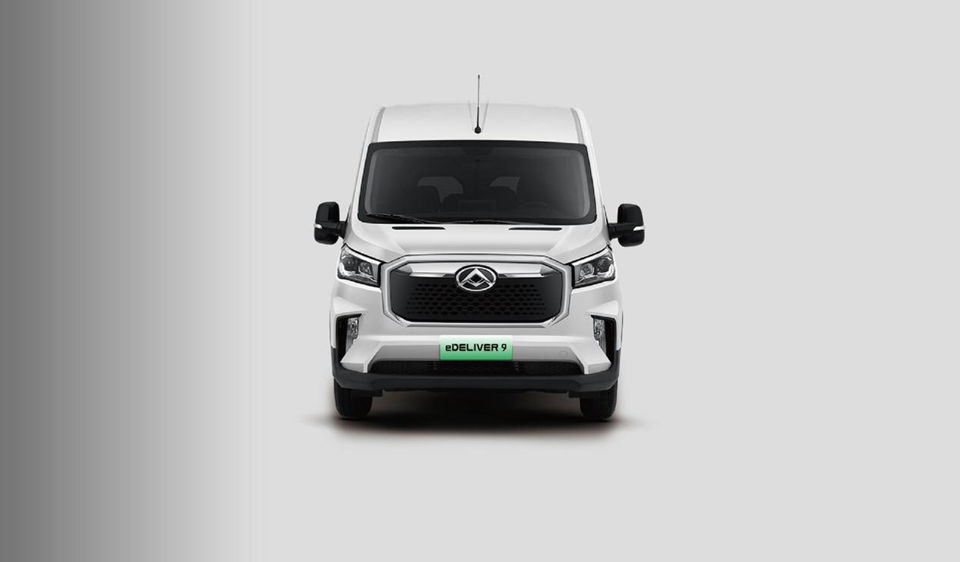 Front view of the MAXUS eDeliver 9